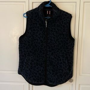 Joules Vest, fleece, navy with black leopard spots.